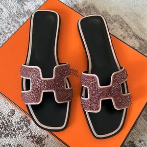 Hermes Oran Perle De Cristal Rose/Nude Women’s Sandal Size 36.5